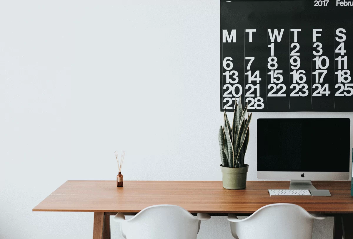 Tidy desk and calendar
